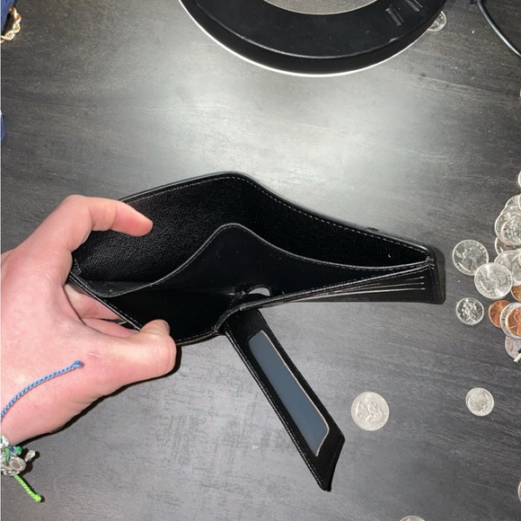 AUTHENTIC LOUIS VUITTON BLACK WALLET -copy - Picture 4 of 7